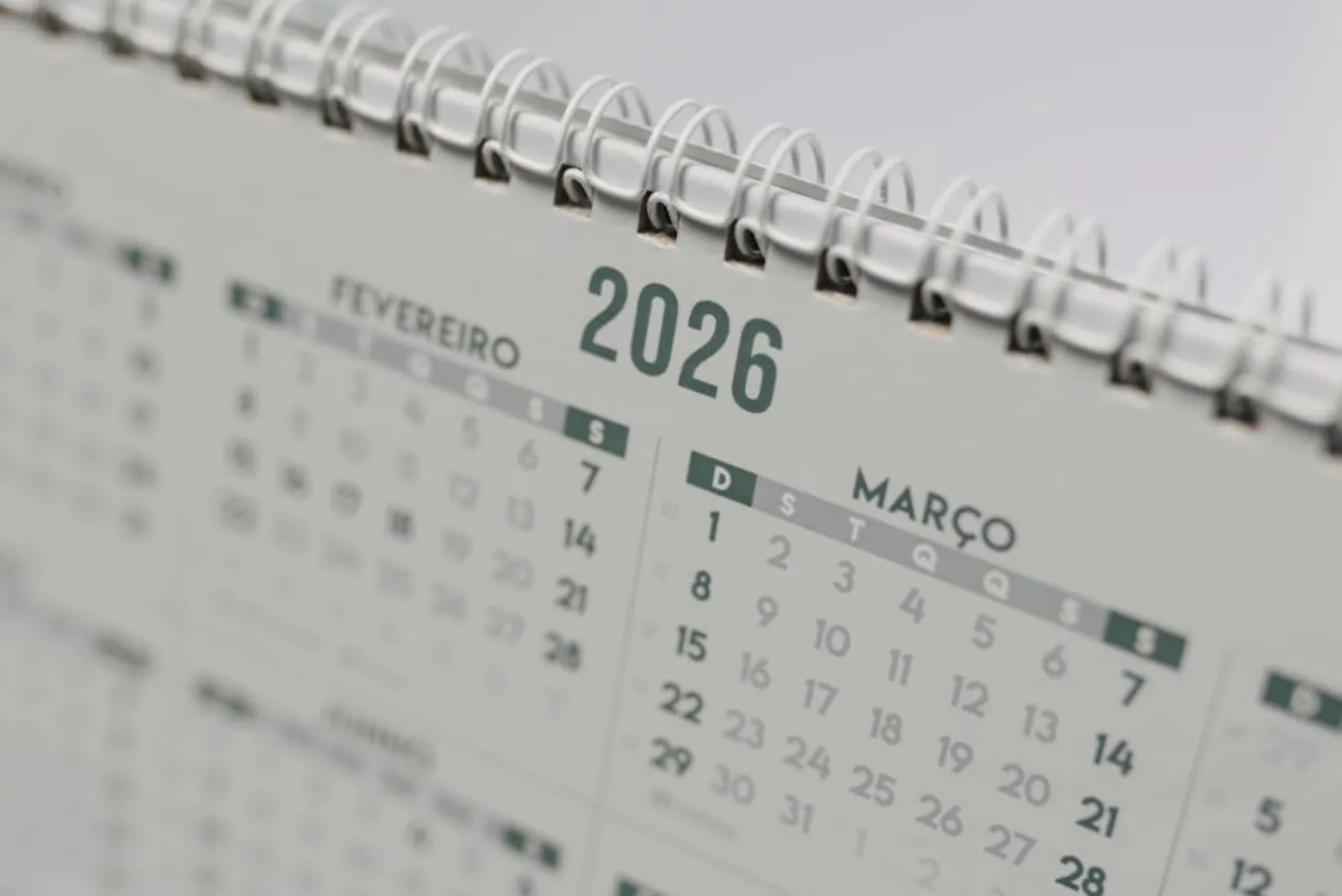 Graviditetsveckor och trimestrar 2026: komplett guide