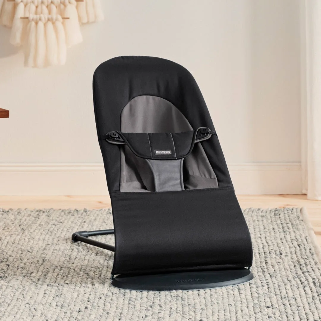 BabyBjörn Balance Soft Babysitter Vävd, Svart/Mörkgrå