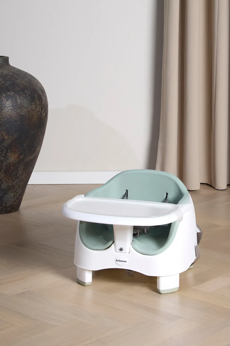 Beemoo Beemoo CARE To-Go Portabel Matstol, Soft Green
