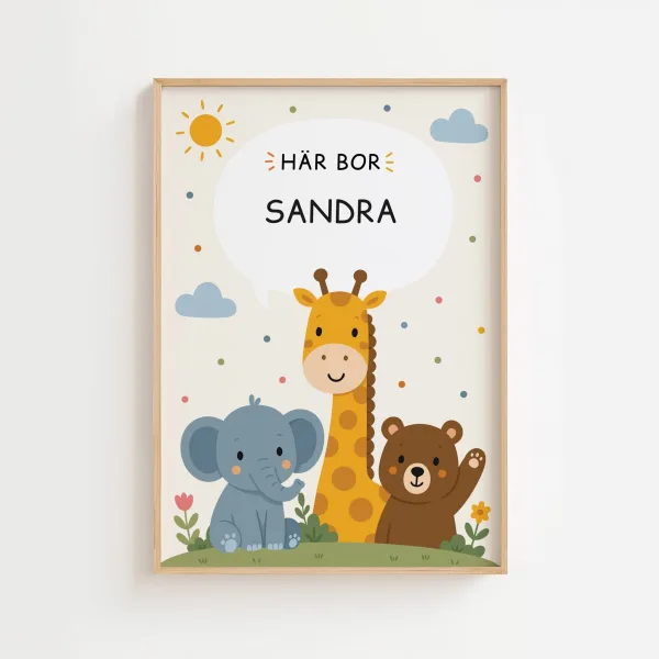 Personlig namntavla (Här bor), barntavla för barnrum från Lillestudio